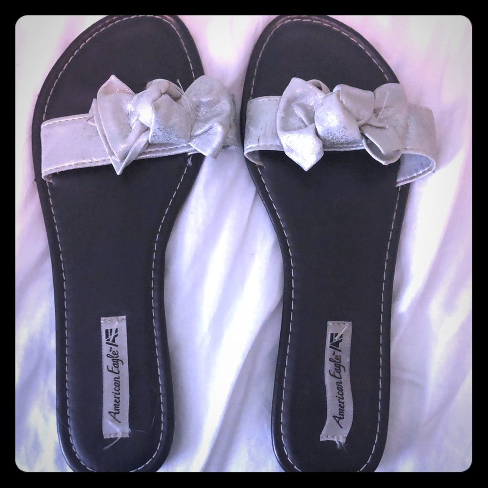 American Eagle size 10 sandals